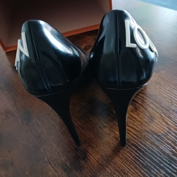 Louis Vuitton Call Back Pumps - Picture 2 of 12